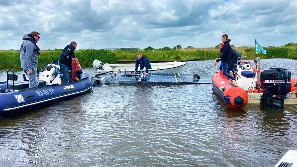 Solarboot kentert auf verkürzter Route