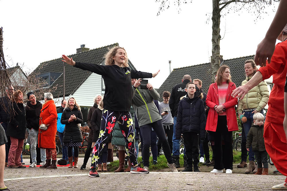 230108 Akkrum AWS nieuwjaarsduik warming up JoëllevanBouma Dijl 1000