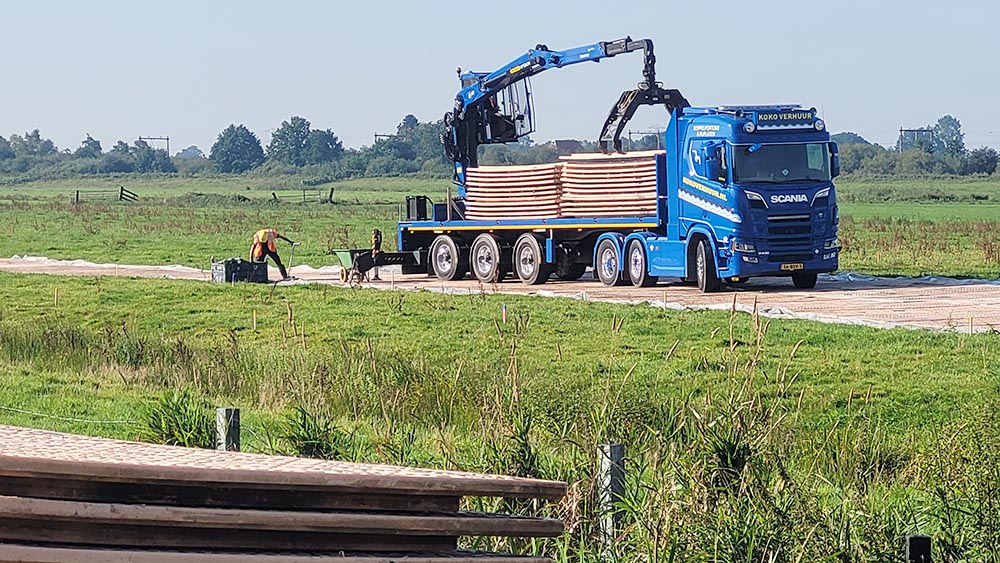 20240827 Haskerdijken rijplaten Liander stroomkabels