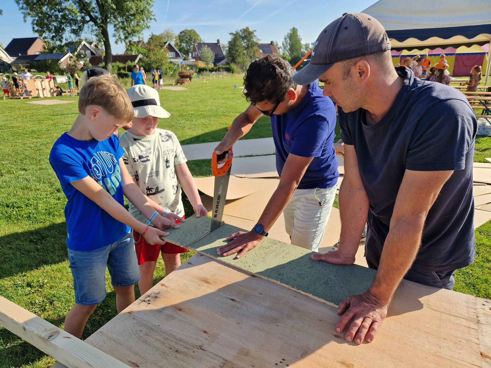 240828 Akkrum Spikerspulwike dag1 bouw