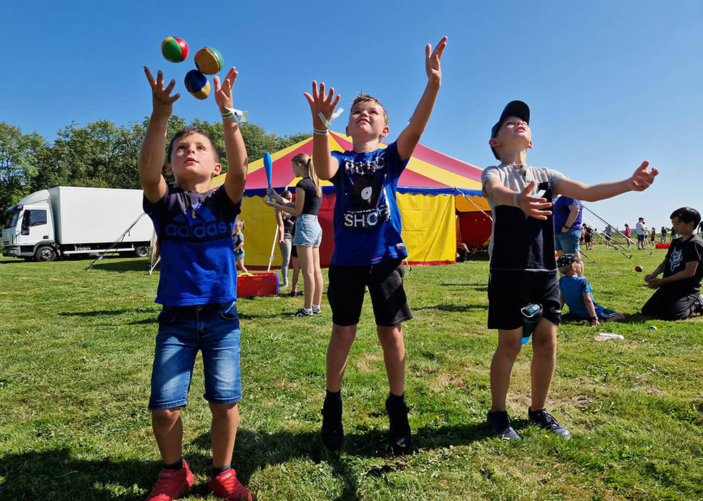 828 Akkrum Spikerspulwike circus oefenen 3