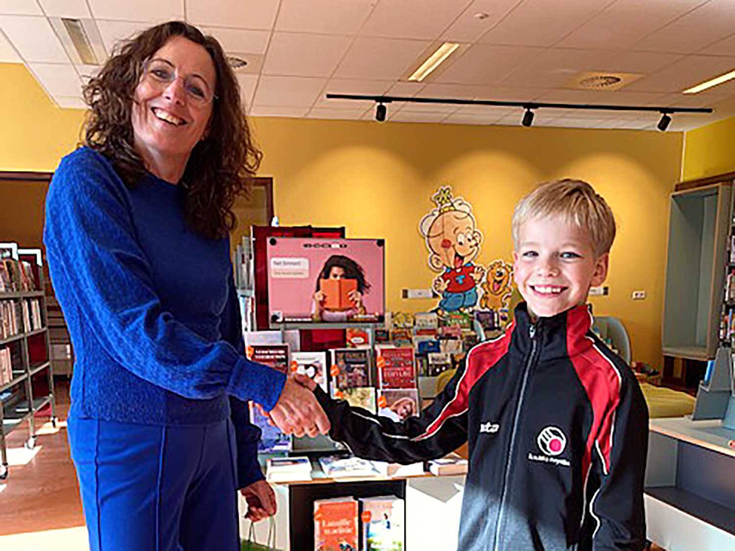 Kaj Taute wint gratis jaarabonnement bij Bibliotheek Akkrum-Nes