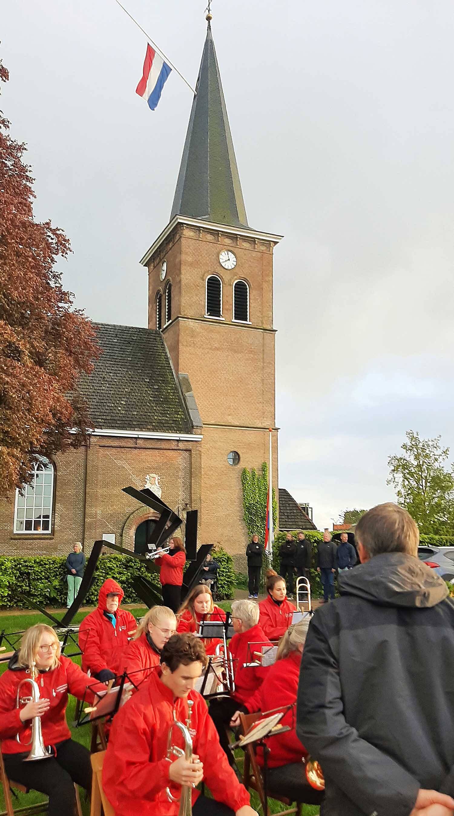 250504 Akkrum dodenherdenking Taptoe MarliesAnker c JanEijzenga