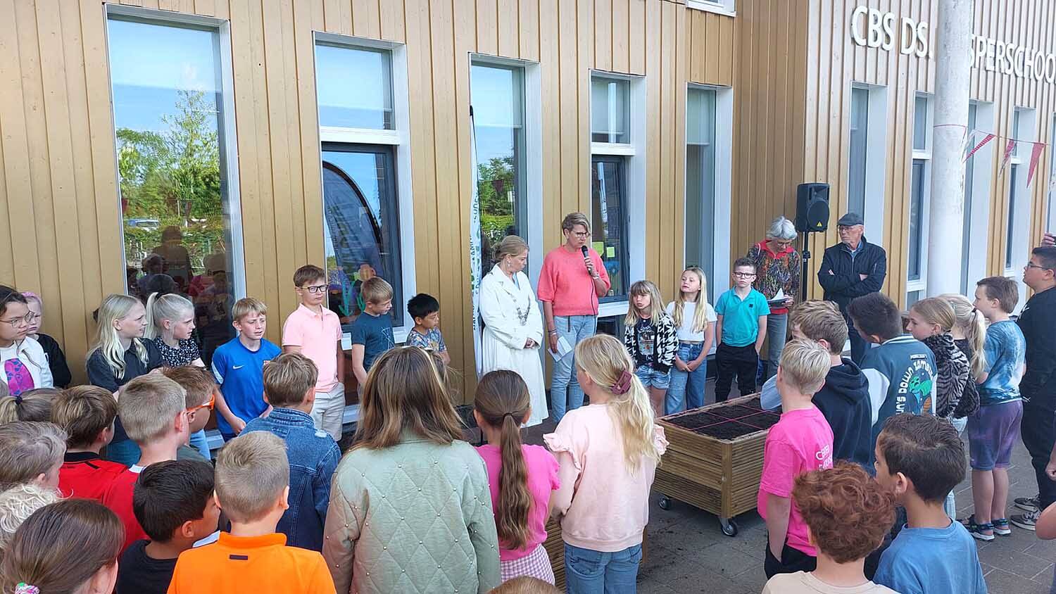 250515 Akkrum moestuin 4 c DsHasperschool 1500