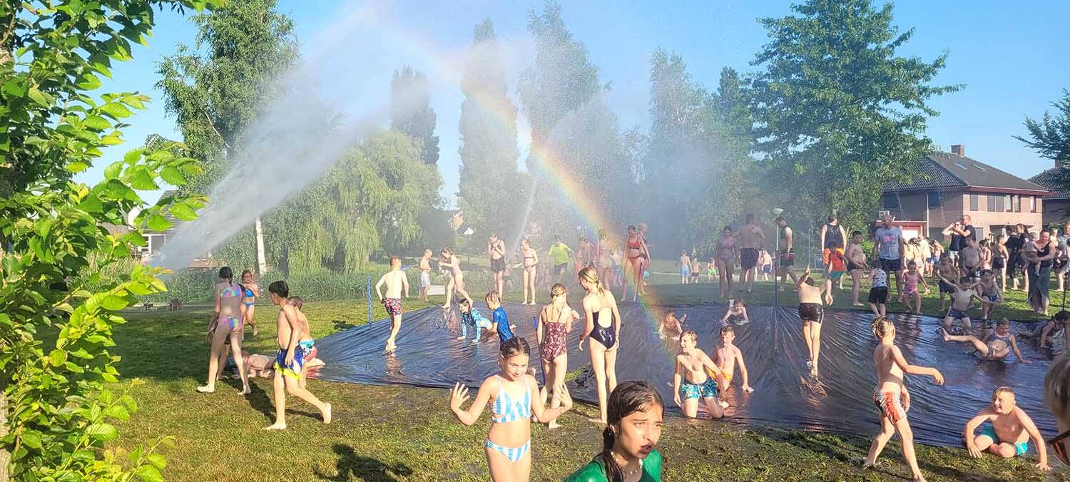 250701 Akkrum brandweer waterspektakel 12 1500