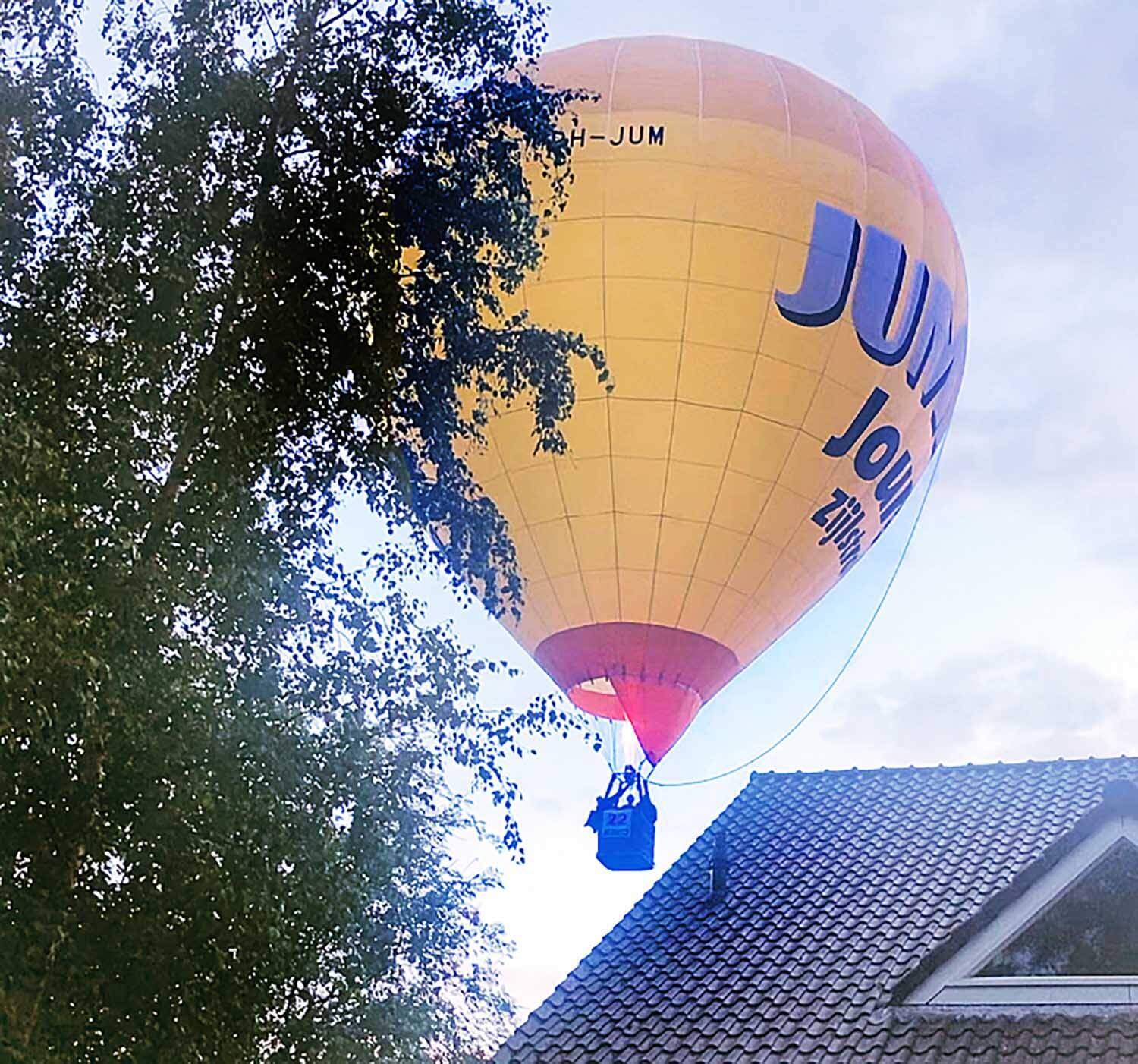 250721 Akkrum heteluchtballonopDeSilo2