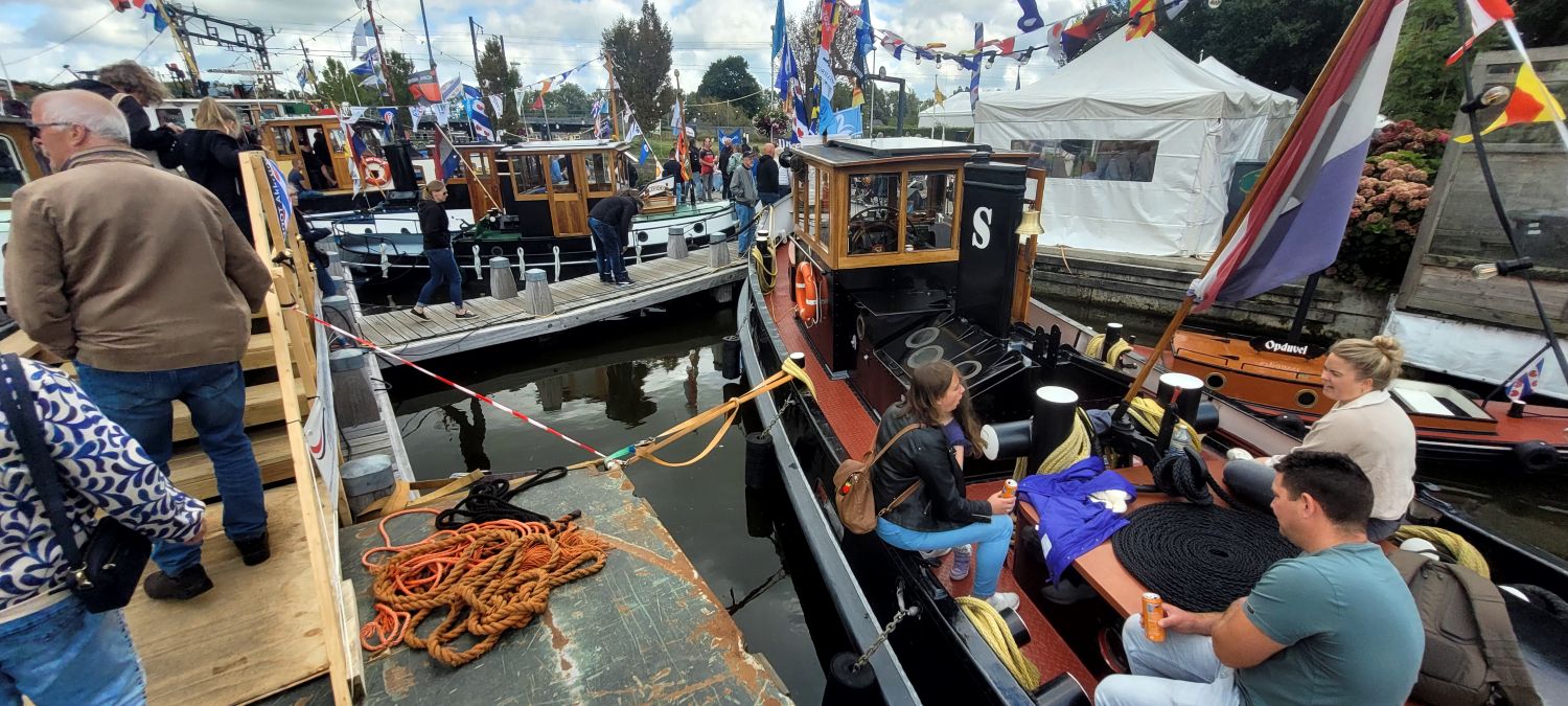 250913 Akkrum Sleepbootdagen 49 c Noordoost nl 1500