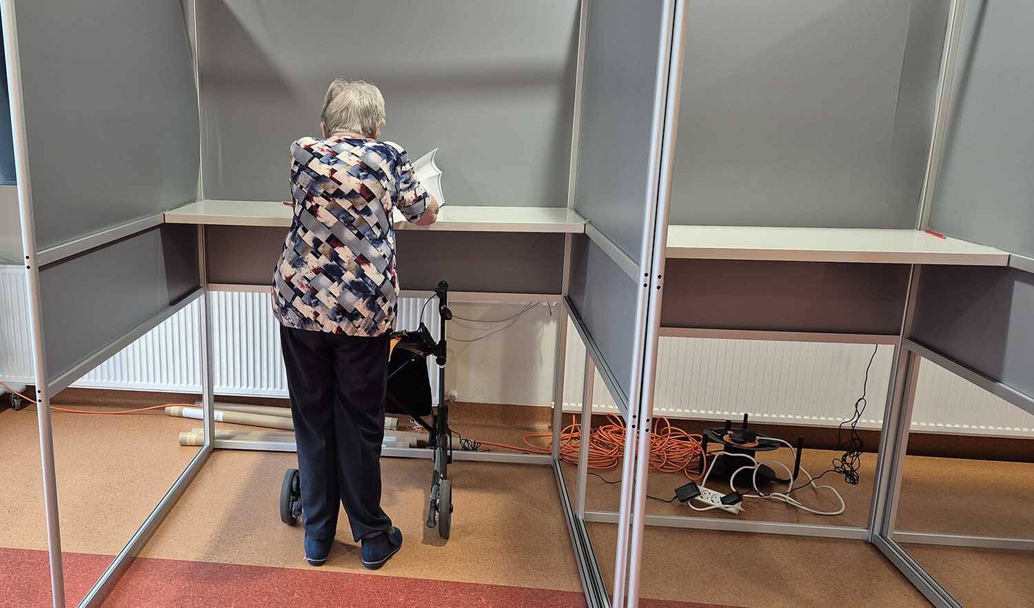 251029 Akkrum TK verkiezingen Leppehiem 3 1500