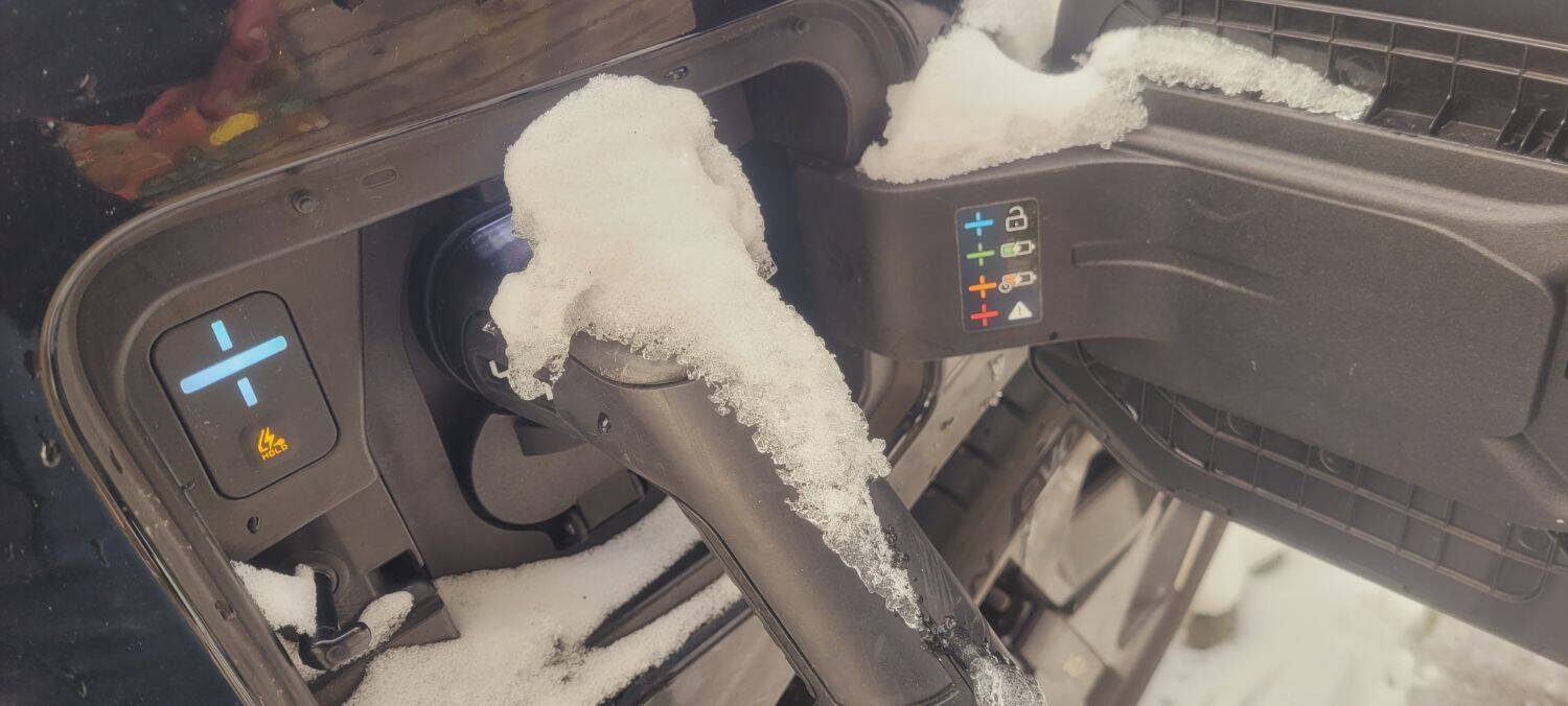 260110 Akkrum AH68 laden EV 1500