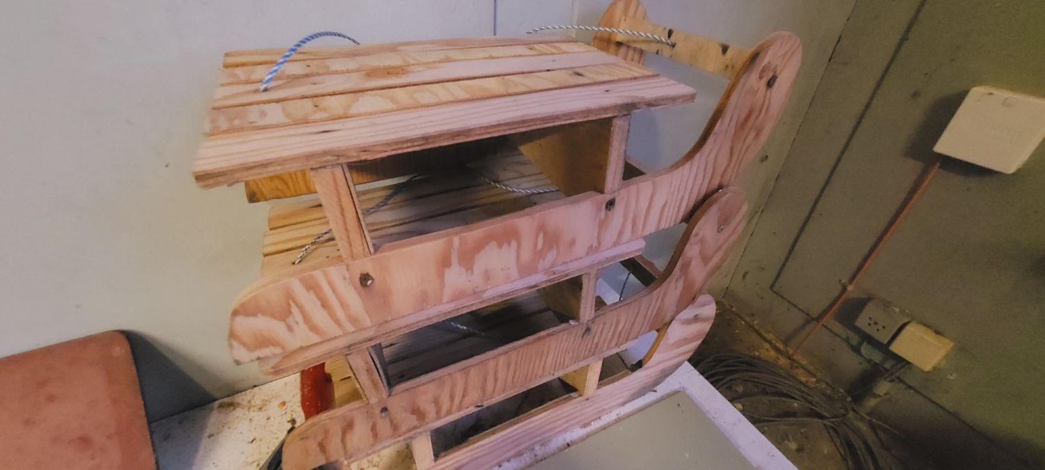 260225 Akkrum DouwevanderMeulen figurenindeboom 2 1500