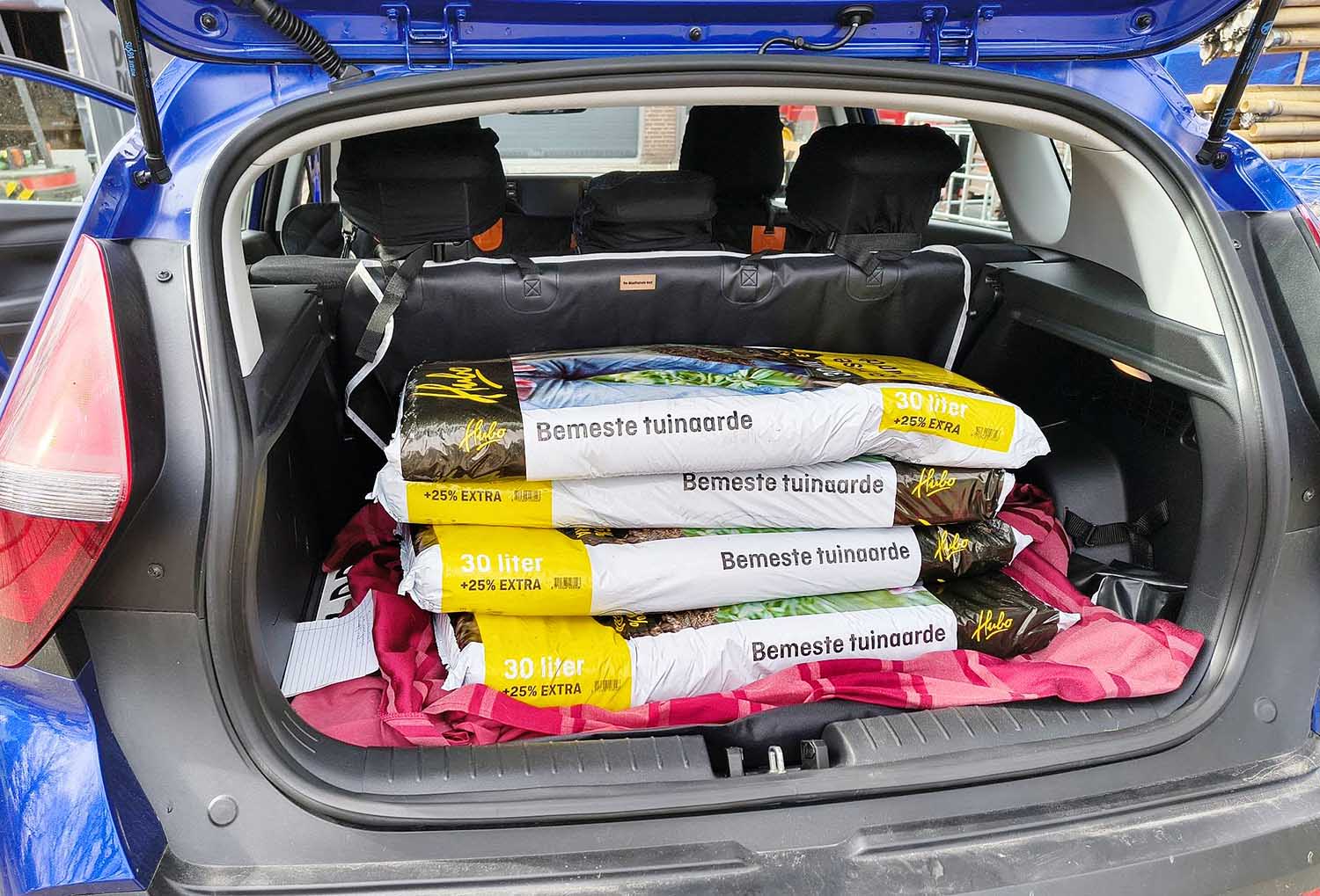 260314 Akkrum Dierenweide potgrondactie3 c ItPakhus