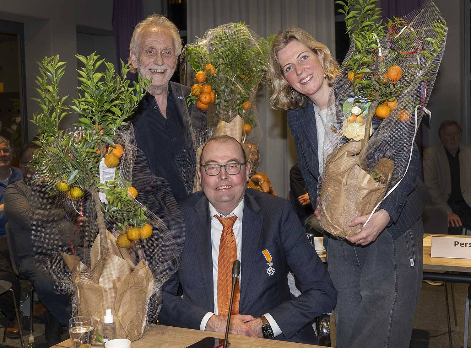 Koninklijk lintje voor CDA-raadslid Bernhard Hoekstra uit Nes (H)