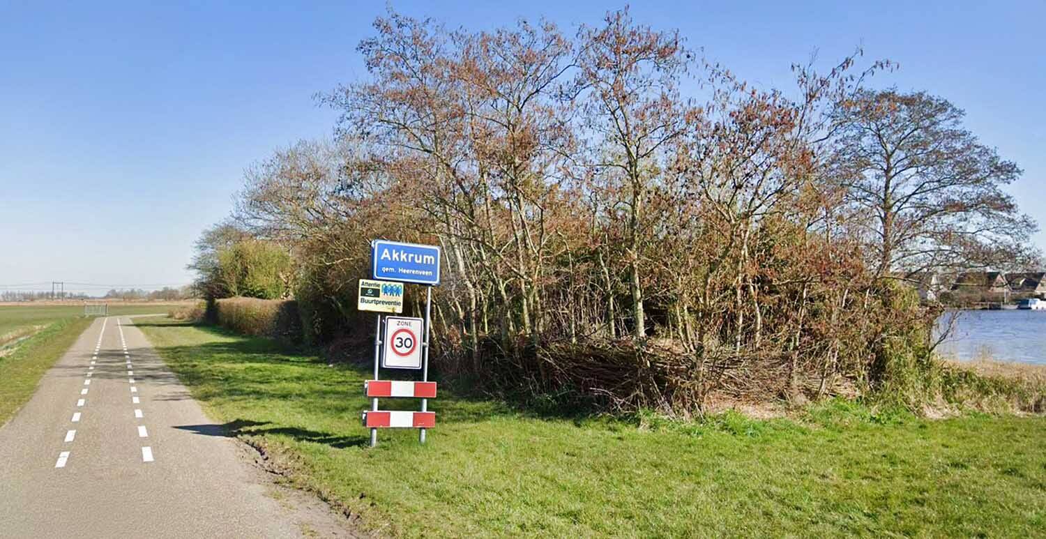 260405 Akkrum kombord Leppedyk