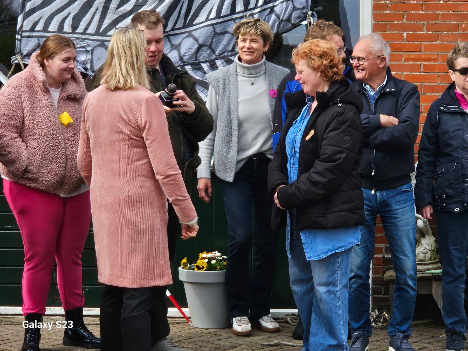 Kringloop It Pakhûs in Akkrum heropend met hulp van bewoners en vrijwi