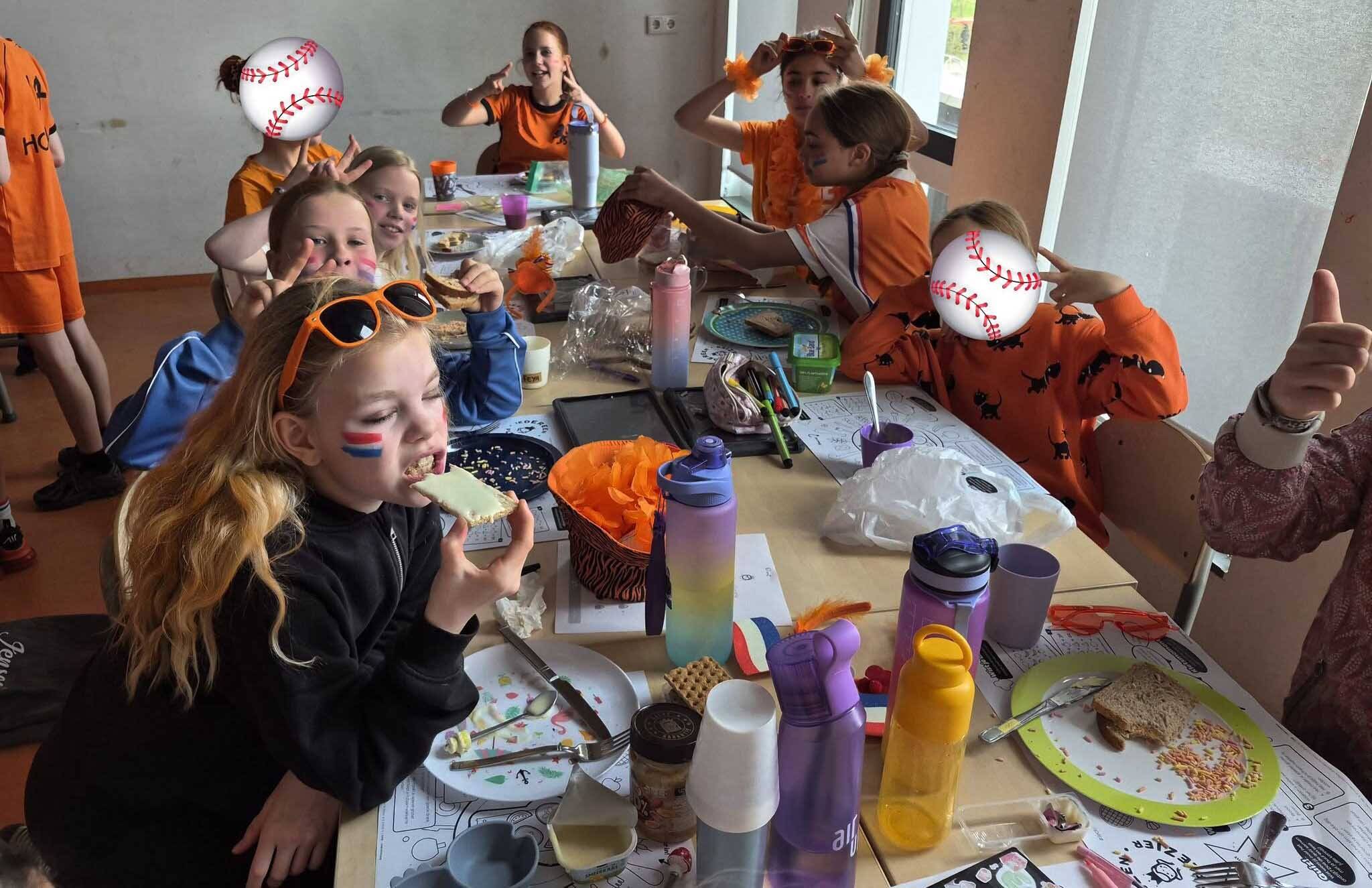 260417 Akkrum Koningsdag ontbijt