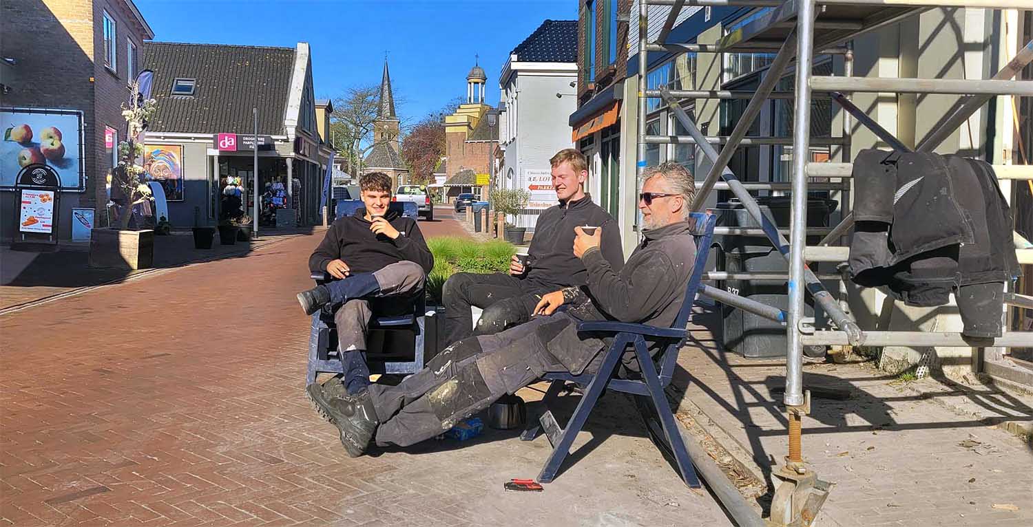 Pauze in de winkelstraat