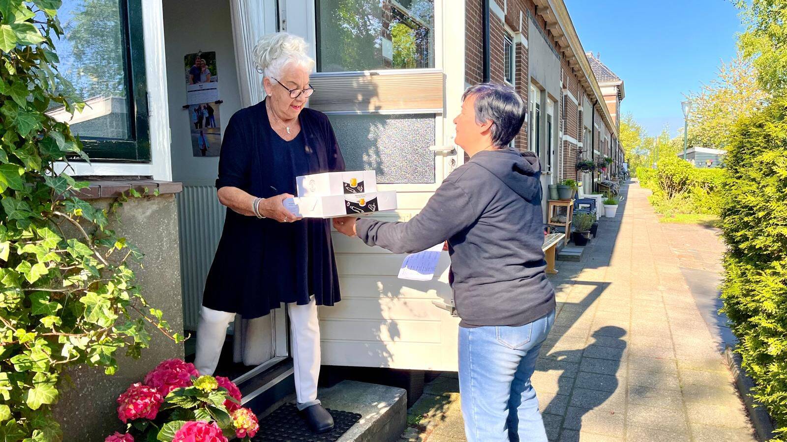 260510 Akkrum Coopersburg 125 gebak jubileum SietaHeidakrijgtdozen