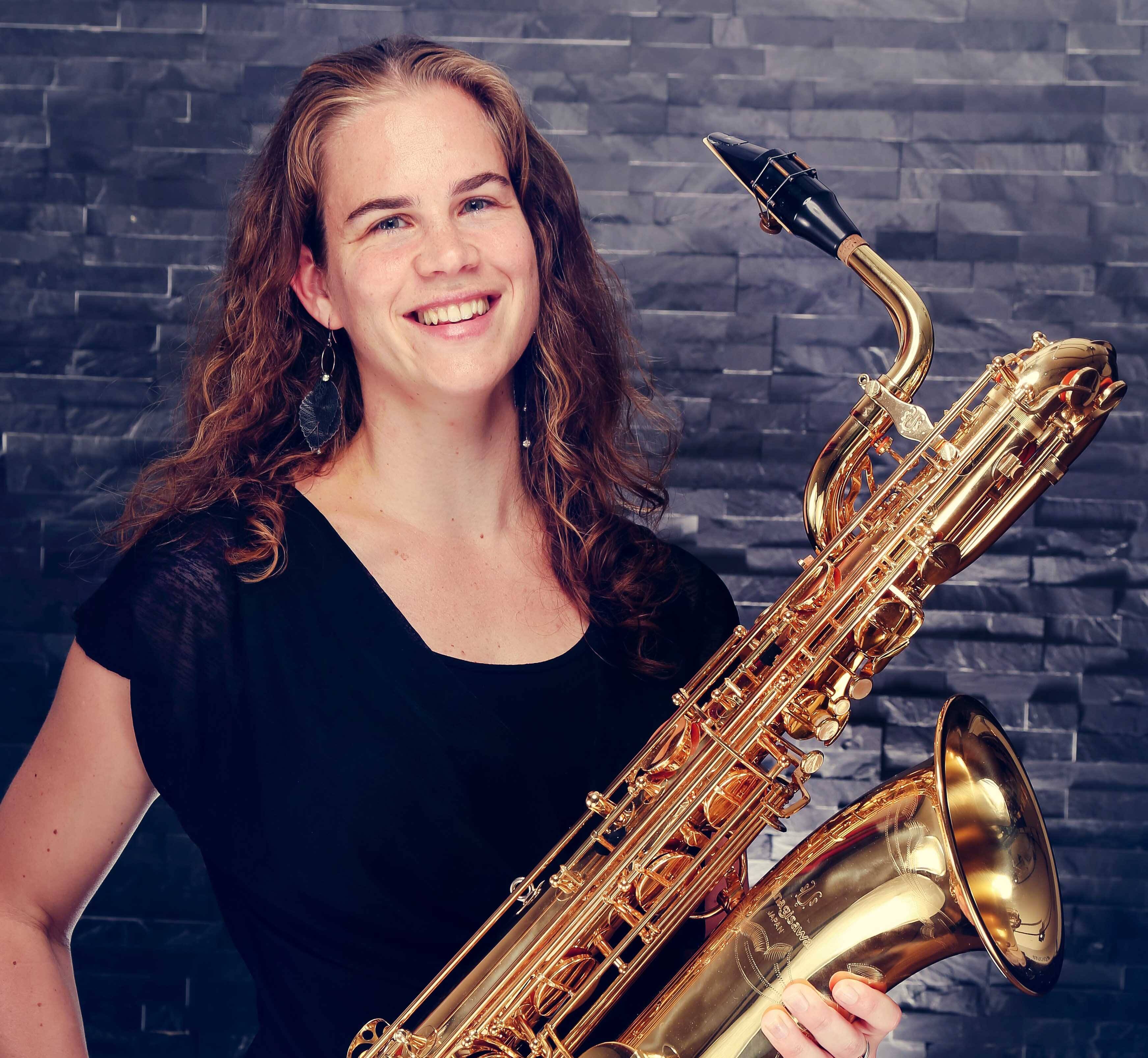 Saxofoniste Sietske Trinks uit Akkrum te gast op ‘Frysk Vrijthof’ in W