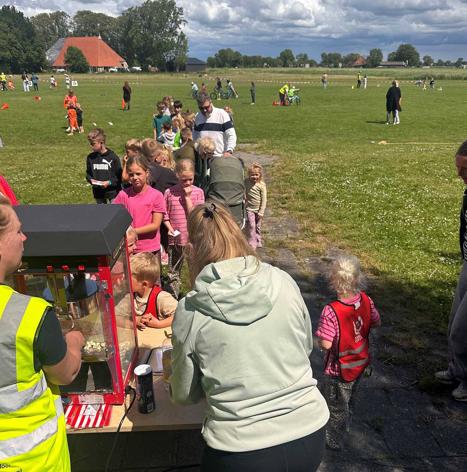 260610 Akkrum Buitenspeeldag 14