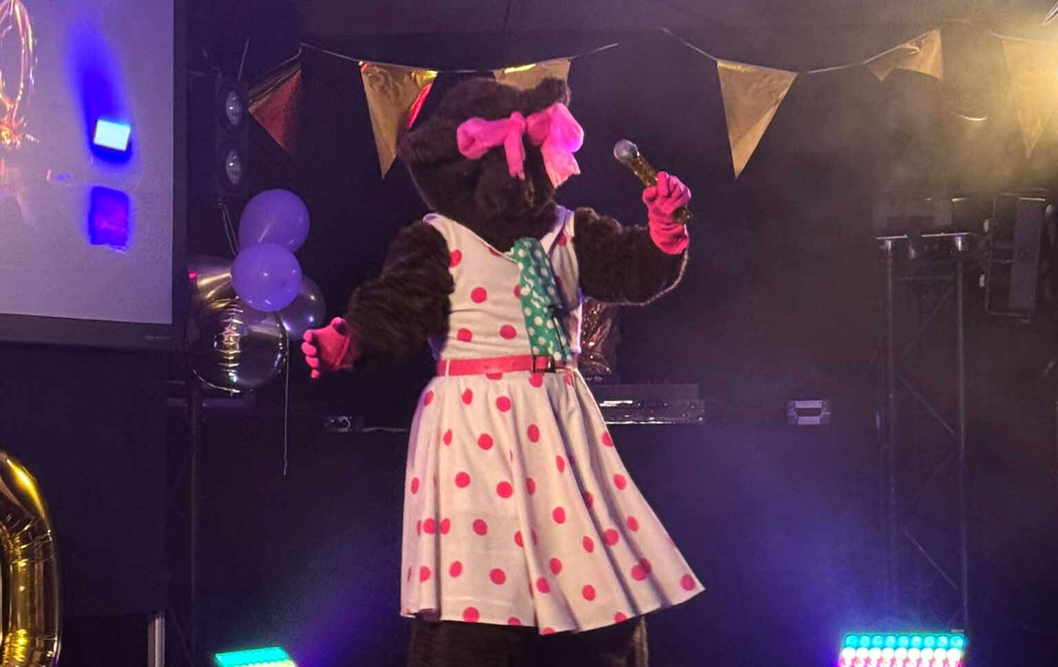 260911 Akkrum TheMaskedSinger 9 c YoungANC