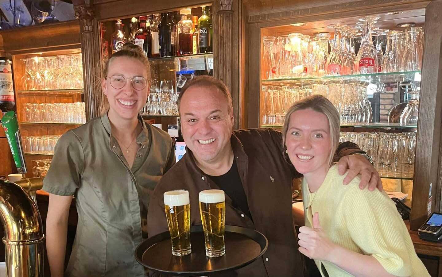 Frans Bauer proeft Akkrum voor nieuw televisieprogramma