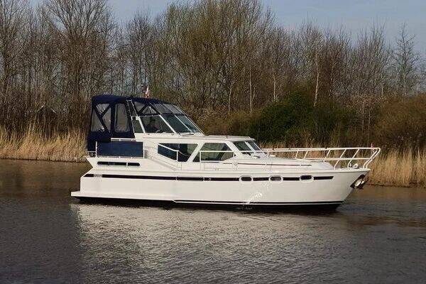 60324 Akkrum gestolenkruiser c YachtcharterFriesland