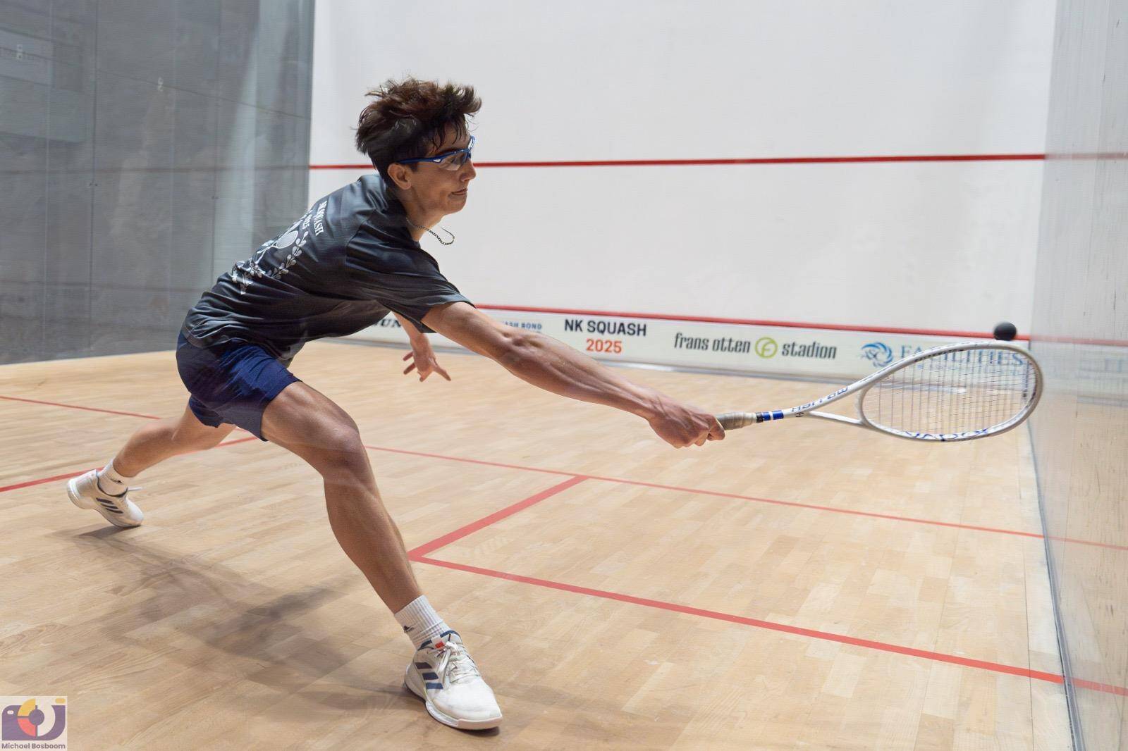 Yago Origel Koers uit Nes (H) naar WK squash in Canada