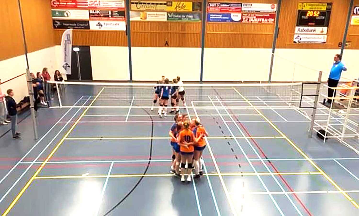 Volleybaldames AVC ‘69 winnen overtuigend van Meppel