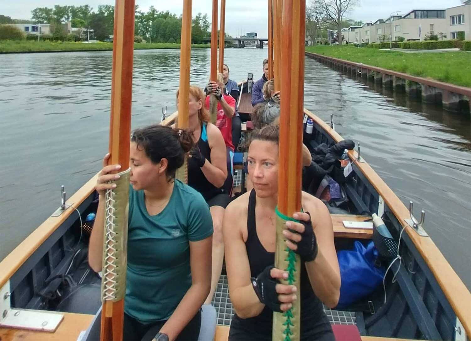 Twee minuten stilte tijdens roeisloeptraining