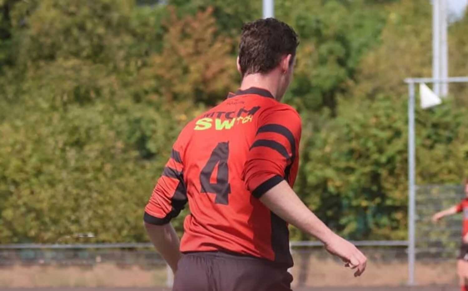 Hattrickheld Gerryt Kroes schiet Akkrum naar volgende bekerronde