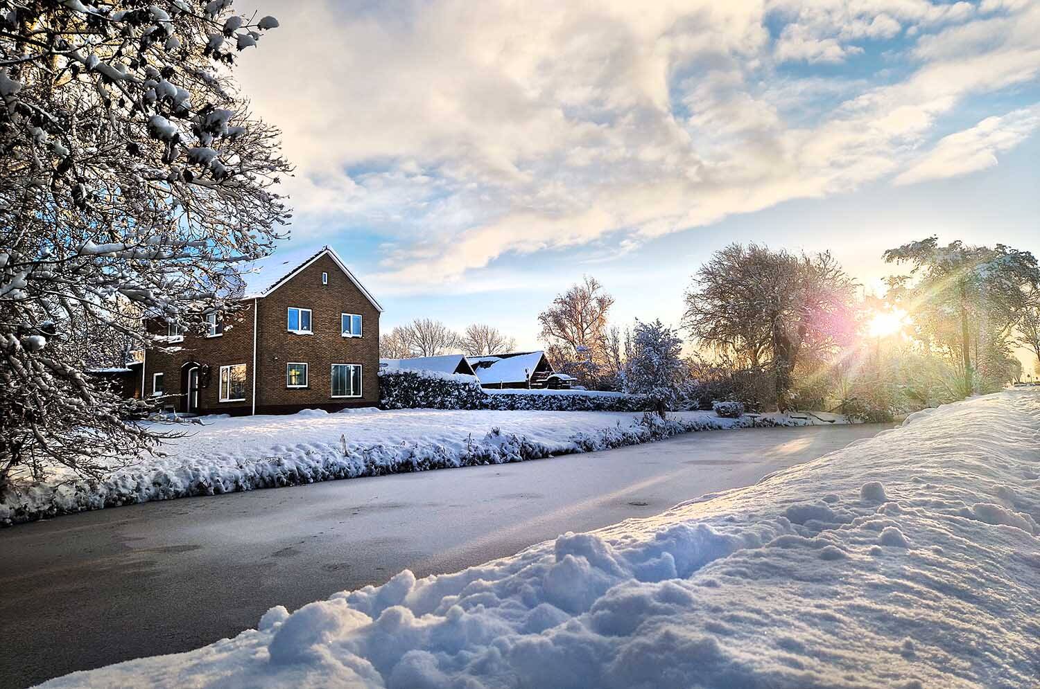 260107 Sneeuw voormaligeburgemeesterswoning HannekevanderLei