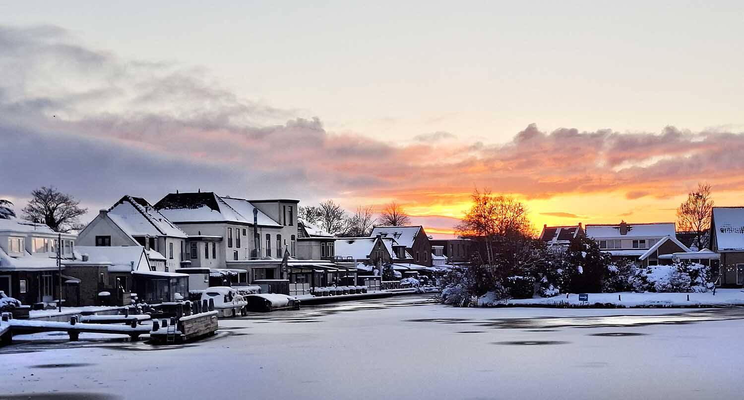 260107 Sneeuw zonsondergang spoorkolk JelmervanderSchaaf