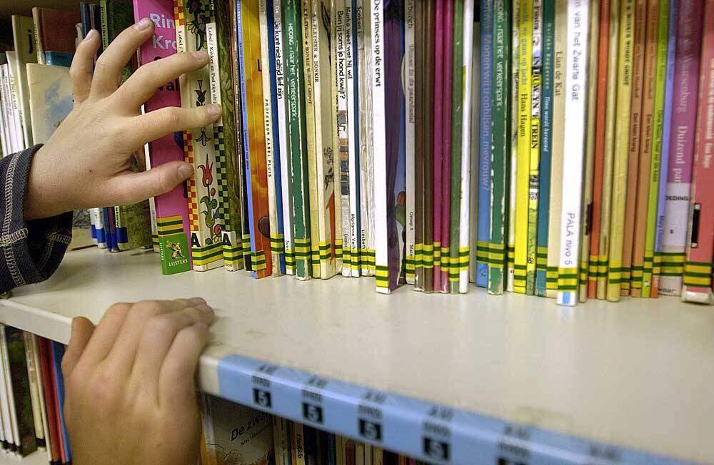 Opbrengst Bloeiweek naar dierenweide, jeugdboeken en buitenschaakplek