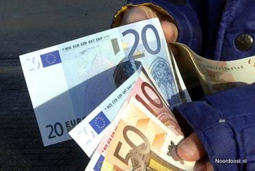Akkrumer 4.300 euro kwijt aan oplichters