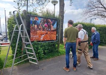 Nieuwe doeken hangen weer langs kunstroute Akkrum