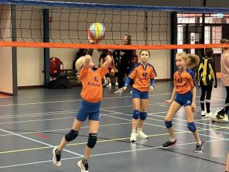 Volley Stars-toernooi met 46 jeugdteams in Akkrum