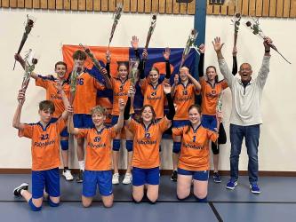 B-jeugdvolleyballers AVC '69 Akkrum opnieuw ongeslagen kampioen