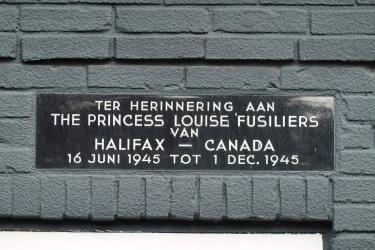 Harry van Dijk (100) uit Akkrum herinnert zich Canadese bevrijders nog goed