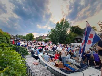 Swingend slot van WaterMuziekFeest Akkrum