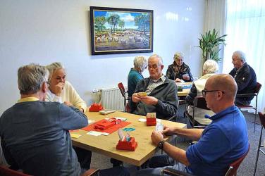 Bridgeclubs Akkrum en Aldeboarn presenteren zich tijdens Bloeiweek
