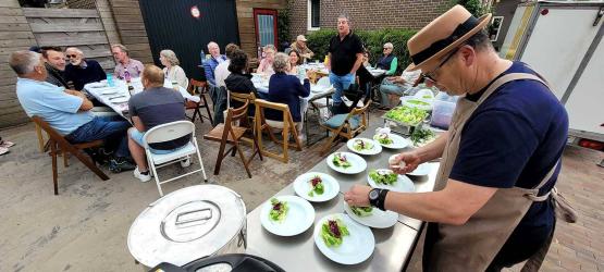 Twee straten aan de Creoolse curry en zoete aardappel