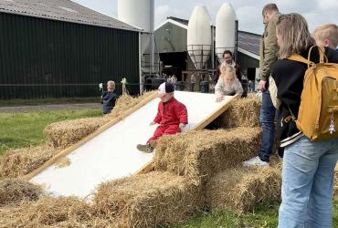 Bijna tweeduizend bezoekers open boerderijdag Akkrum