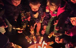 Slaapfeestje kinderopvang Boartershiem met kampvuur en film