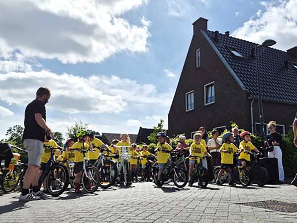 DikkeBandenrace trekt 62 jonge renners naar Akkrum-Nes