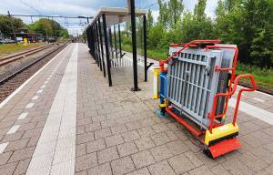 Ingrijpende renovatie station Akkrum: perron, voorplein en stationsmeubilair op de schop