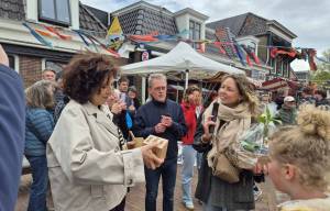 'Fan eigen grûn' en Bloeiweek feestelijk van start in Akkrum-Nes