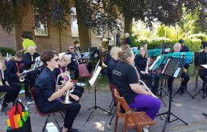 Zomeravondconcert Harmonie Akkrum slotstuk jaarlijkse verloting
