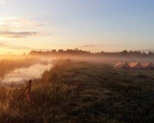 Overnachten in het weiland uitgesteld vanwege weer