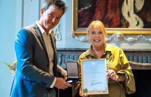 Watersporters van AWS Eendracht vereerd met Koninklijke Erepenning