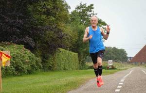 Marcel Adema loopt naar derde zege in Lus van Akkrum